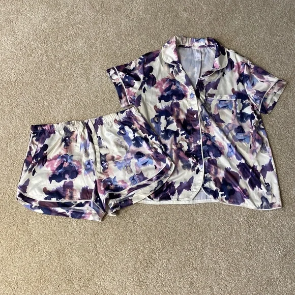 Stars Above silk short pajamas - Picture 1 of 3